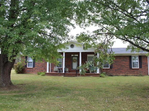 3567 Horseshoe Cir, Cookeville, TN 38506