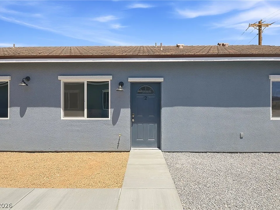 2001 S Dandelion St #2