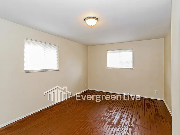 9269 Burgess Dr — Photo 9