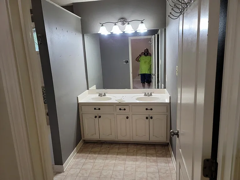 Main Bathroom