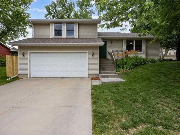 1110 Harlocke St, Iowa City, IA 52246