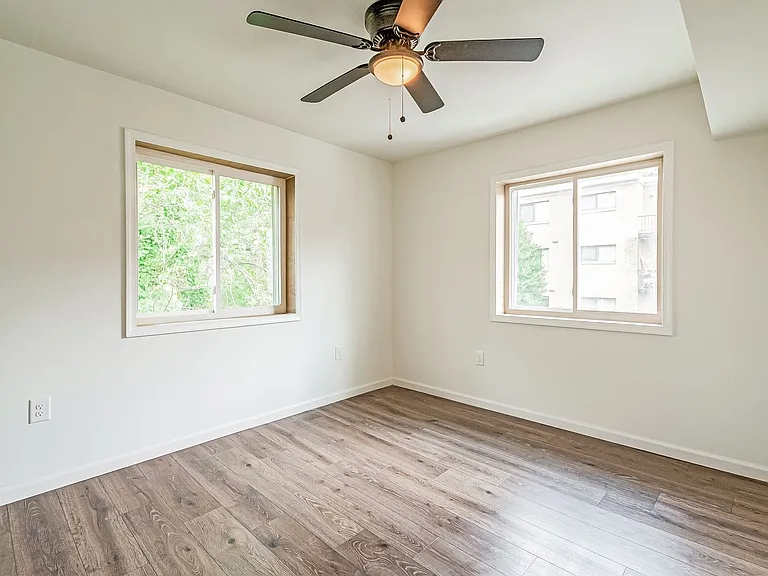 4016 Livingston Rd SE — Photo 30