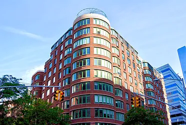 Rented by R New York