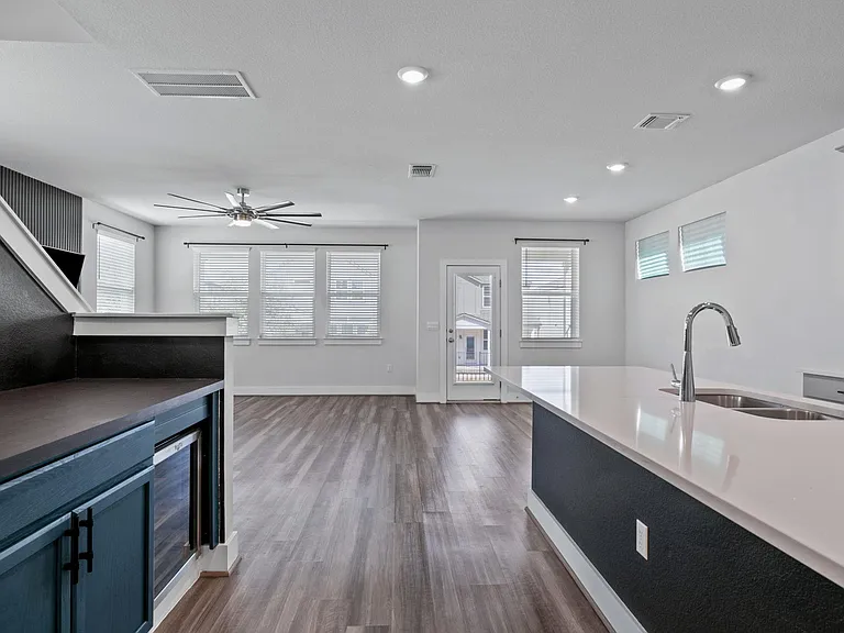 7312 Travertine Spring Dr — Photo 11