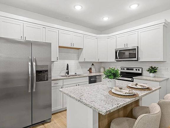 4th image of 4050 Parris Bridge Rd