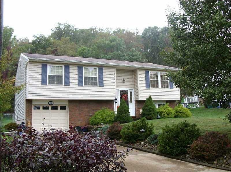 1st image of 140 Willow Dr