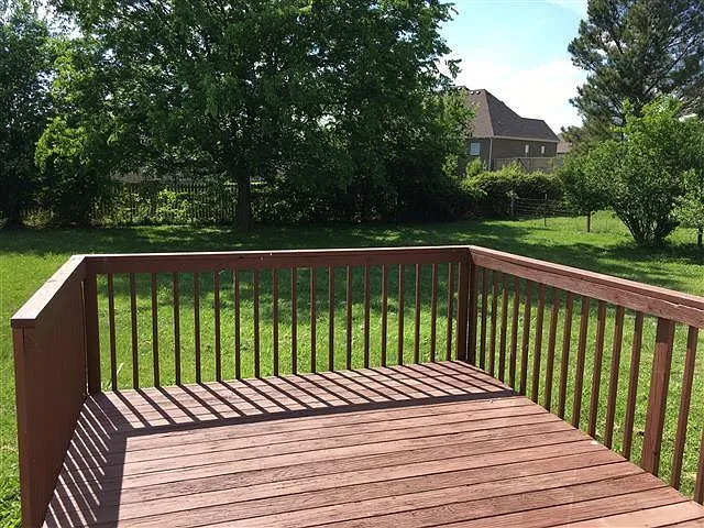 2216 Kim Dr — Photo 3