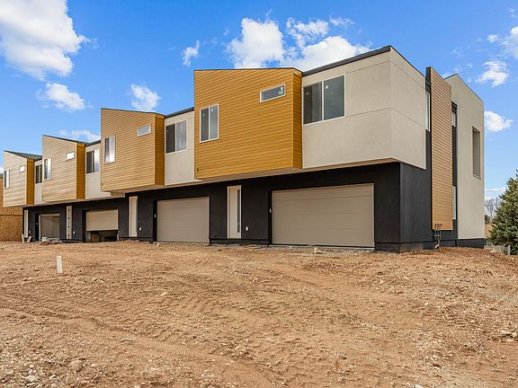 3rd image of 432 E Fiddlers Canyon Rd #111