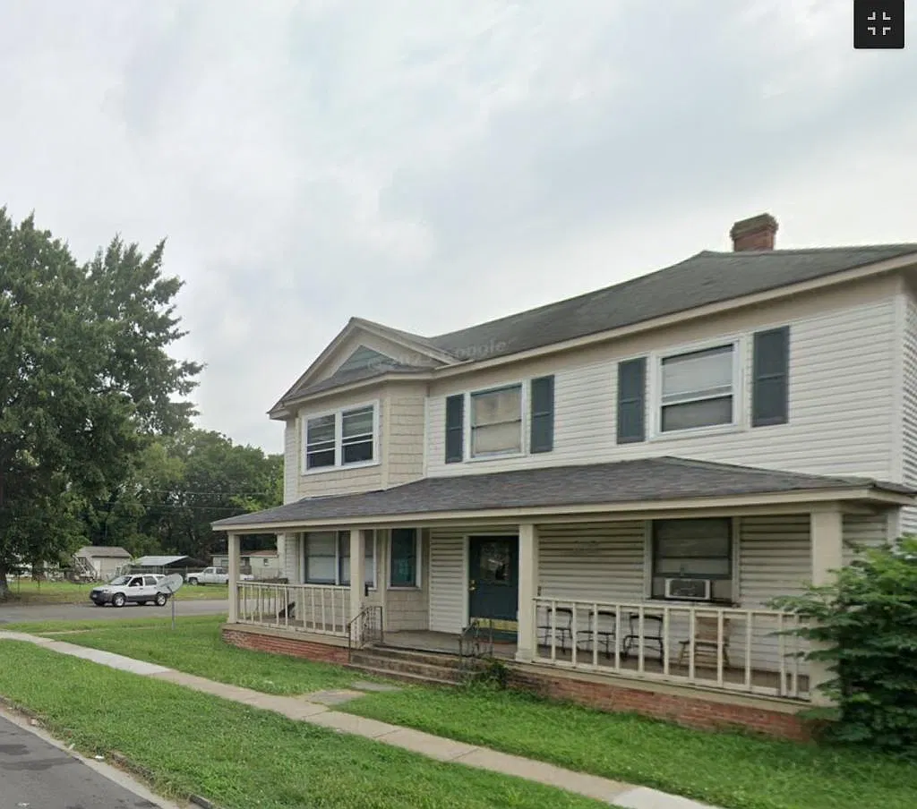 2314 Chestnut Ave — Photo 1