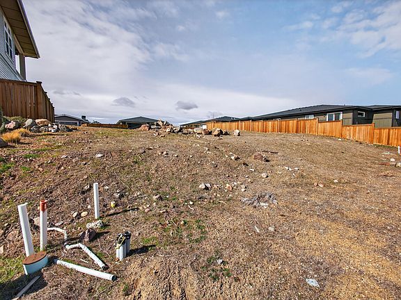 5th image of 3639 SW 43rd St