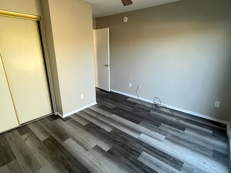 29250 Murrieta Rd — Photo 9