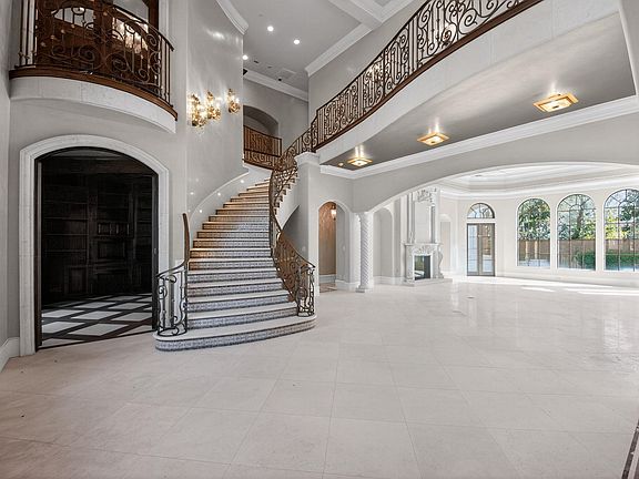 2nd image of 11117 Beinhorn Rd