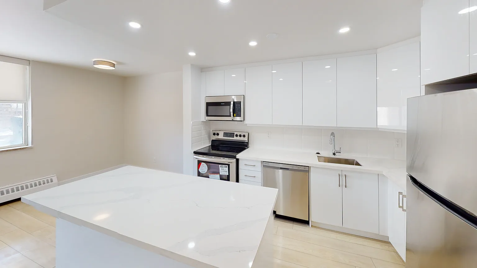 2304 Weston Rd #1267086 photo 1