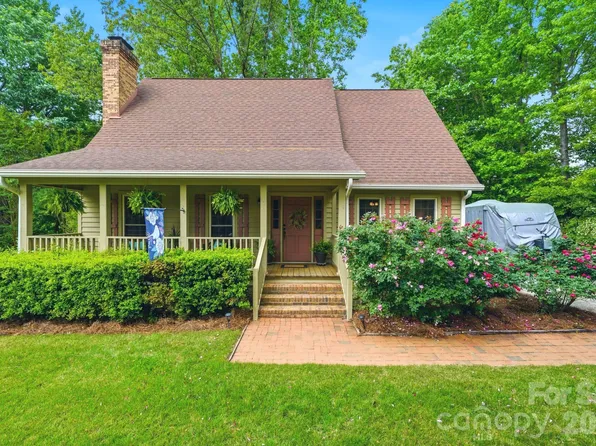 1224 Candlewood Dr, Gastonia, NC 28052