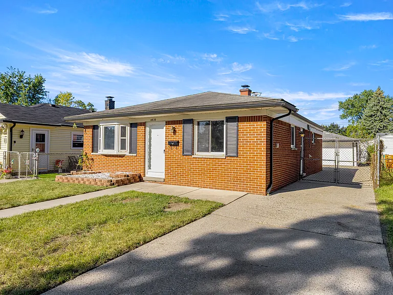 4638 Gertrude St — Photo 32