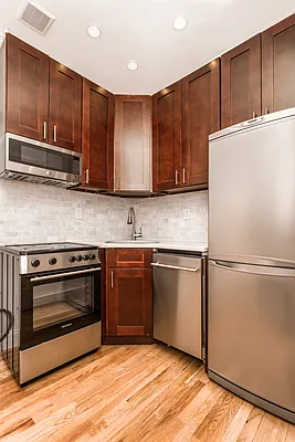 Rented by Blip LLC | media 21