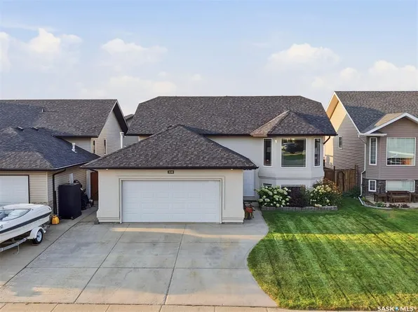 220 Floyd COURT, Warman, SK S0K 4S1