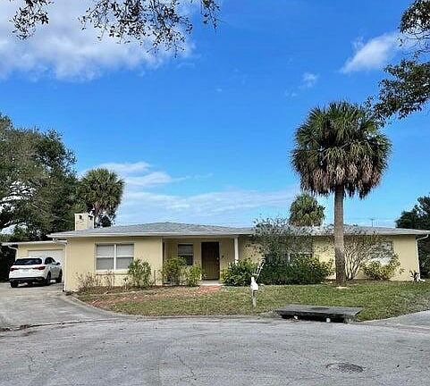 2nd image of 589 Hillside Ct