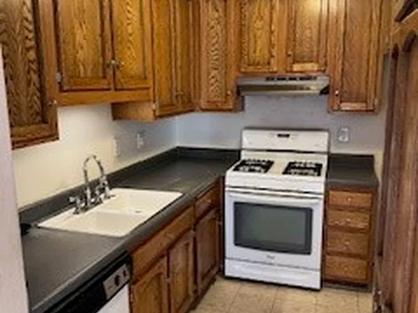 9938 Sepulveda Blvd APT 4, Mission Hills, CA 91345