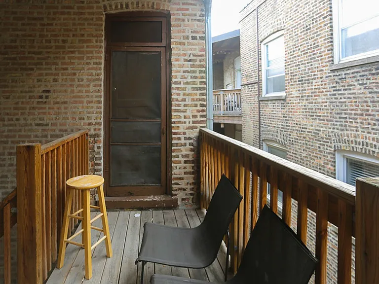 851-59 W. Cornelia — Photo 69