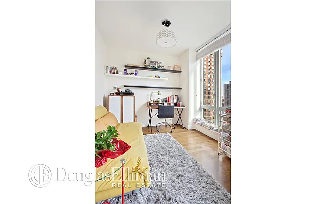 Rented by Douglas Elliman | media 26