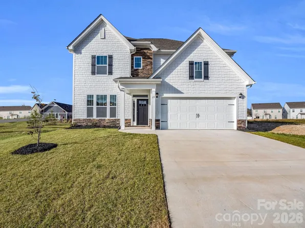 23 Silverthorne Ct, Hendersonville, NC 28792