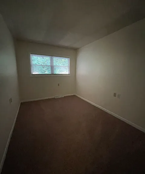 48 Dogwood Ct #E — Photo 8