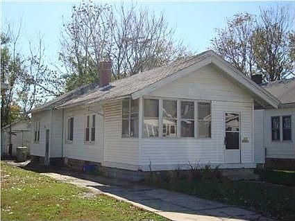 2nd image of 515 Covert Ave