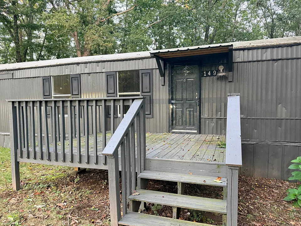 149 Phillips Ln