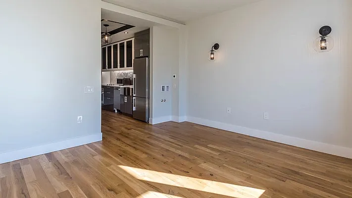 Rented by Nooklyn NYC LLC | media 24