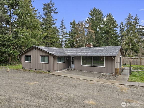 3rd image of 621 Parker Road