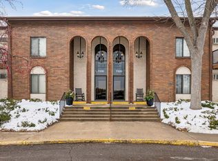 7320 York Ave S APT 211, Edina, MN 55435