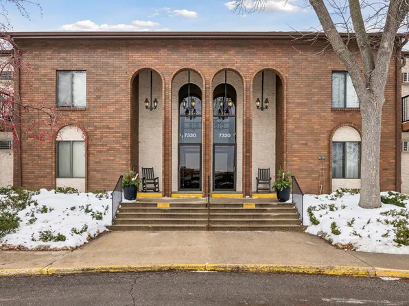 7320 York Ave S APT 211, Edina, MN 55435