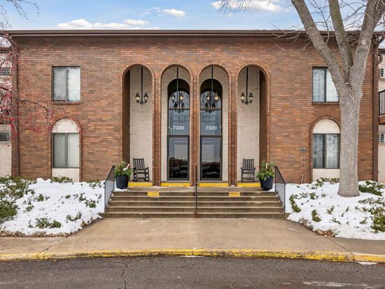 7320 York Ave S APT 211, Edina, MN 55435
