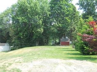 101 Pennsylvania Ave, Oakmont, PA 15139