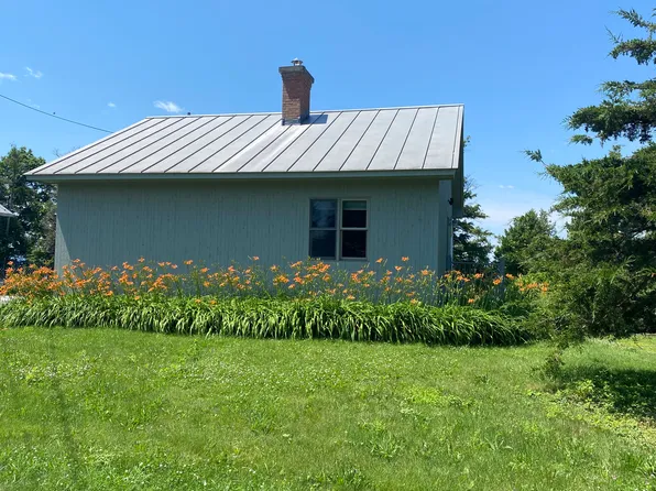 10 Champlain Lndg #6, Grand Isle, VT 05458
