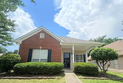 986 Savannah Ln Photo 1