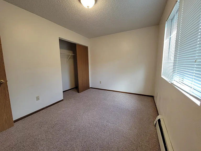 619 S Johnson St — Photo 10