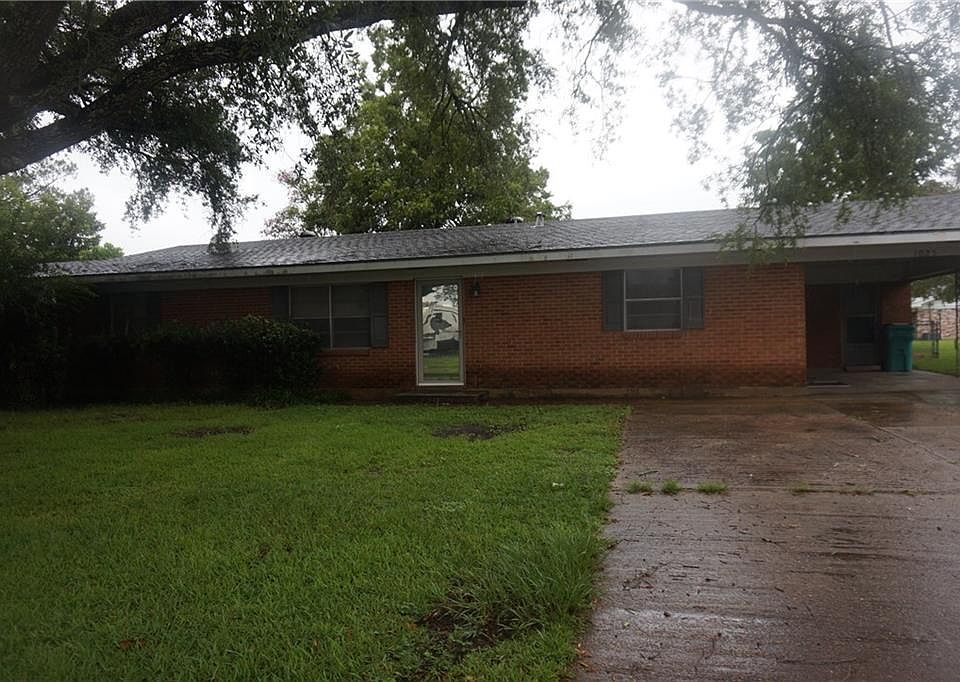 1st image of 1025 James Paul Ave