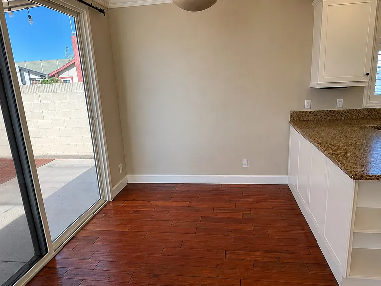 2335 E Poppy St — Photo 8