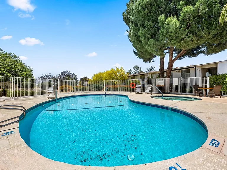 Sun City Gardens - 55+ Active Adult Apartments — Photo 19