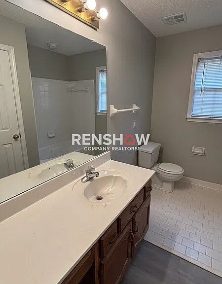 4198 Meadow Valley Dr E — Photo 12