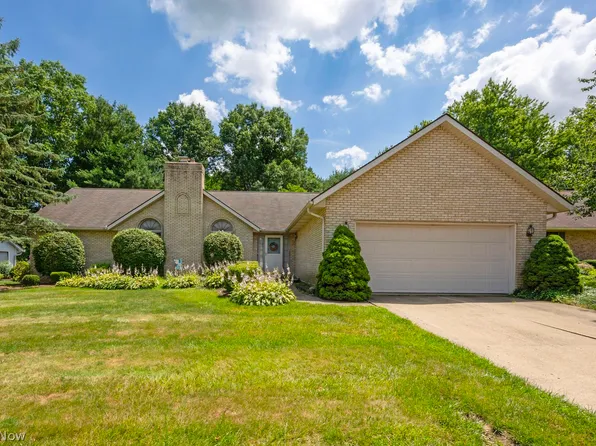 446 Memory Ln, Wooster, OH 44691