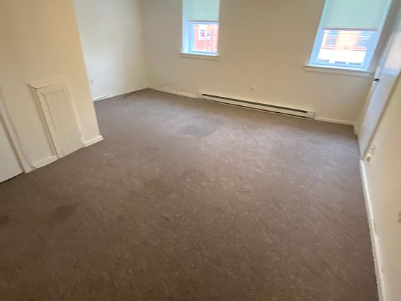 3rd image of 3102 Richmond St Floor 2
