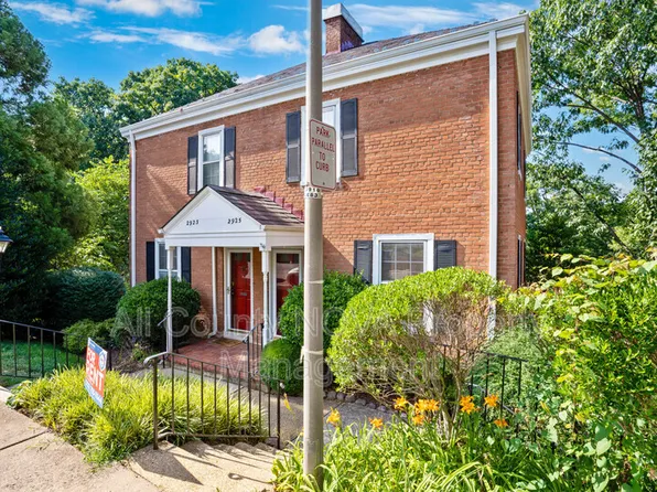 2925 S Dinwiddie St, Arlington, VA 22206