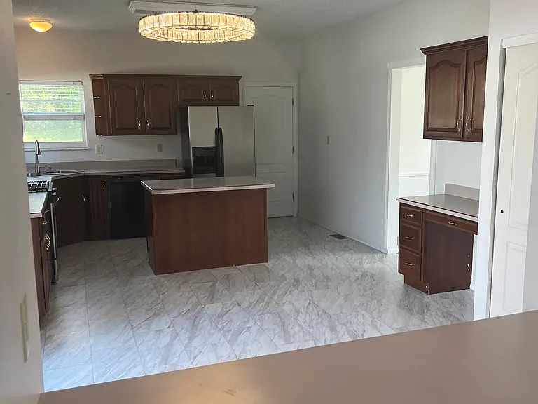 1862 Summitview Dr — Photo 27