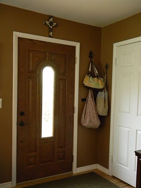 2nd image of 564 N 5th St