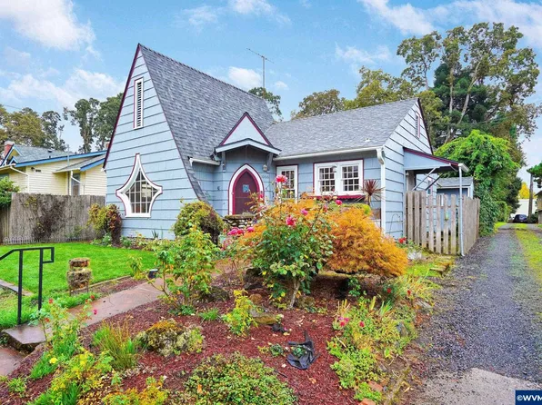 1066 Shade St NE, Salem, OR 97301