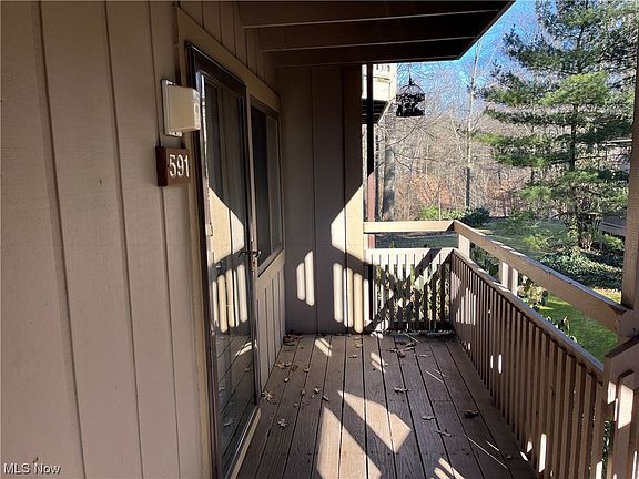 2nd image of 591 Meredith Ln