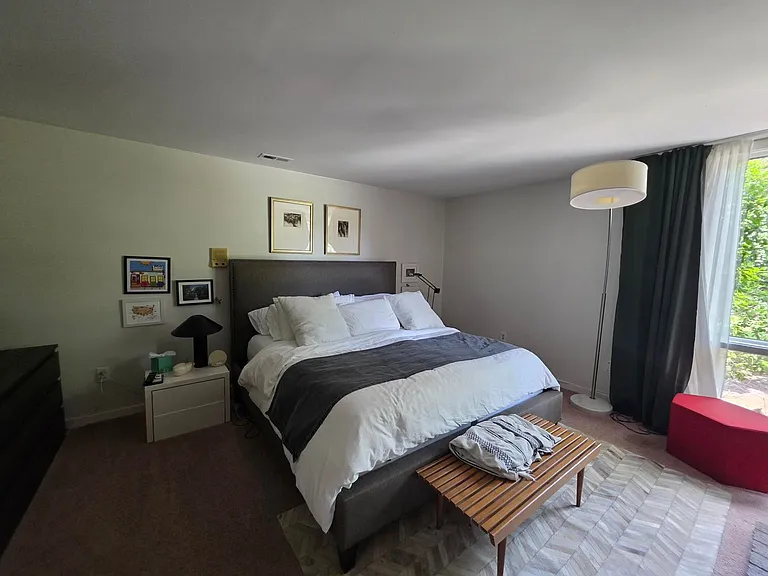 717 Botetourt Gdns — Photo 16